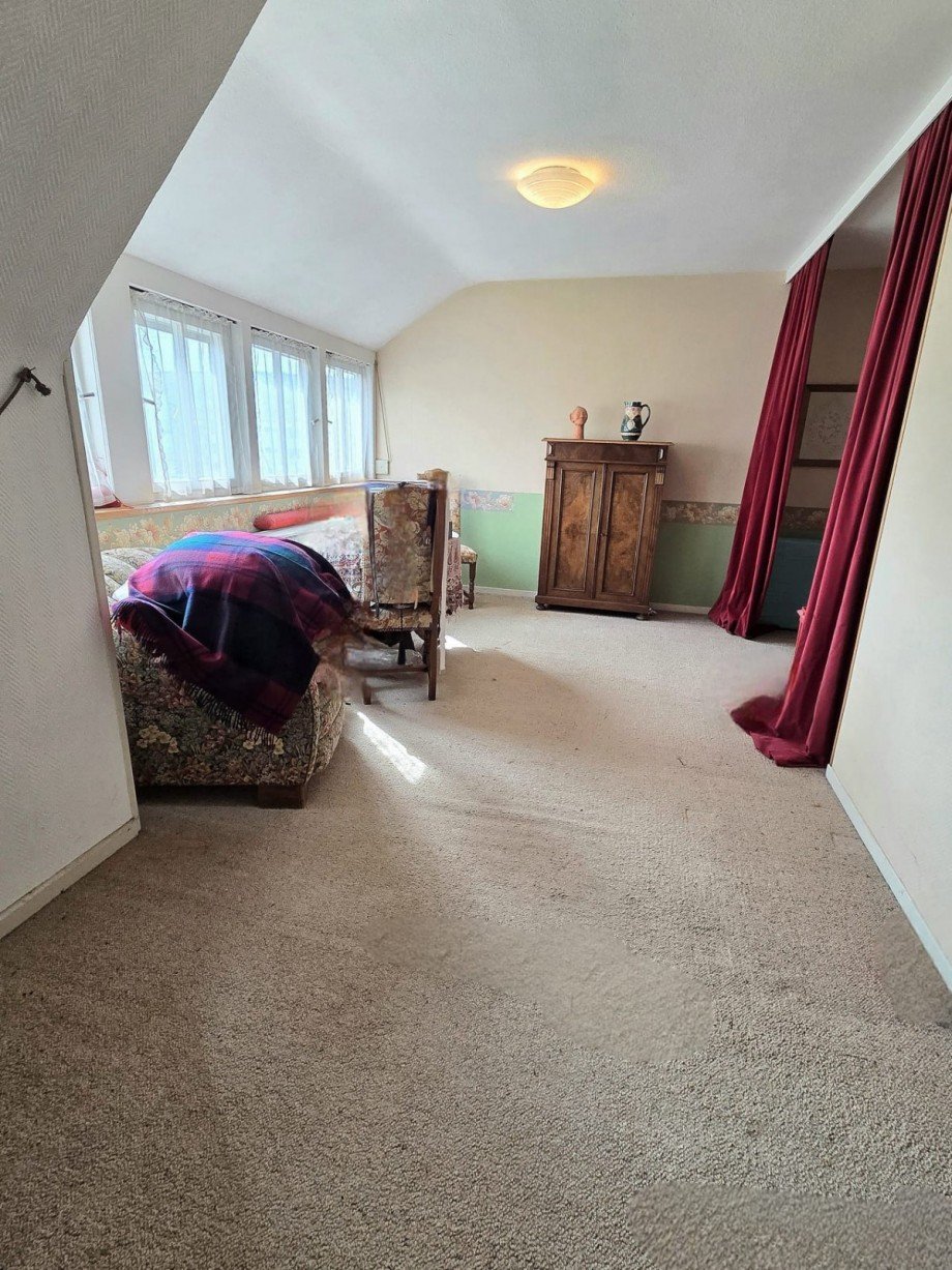 Raum 1 Obergeschoss Doppelhaush�lfte Schelklingen